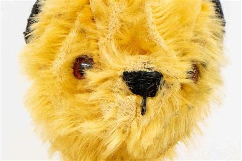 Sooty puppet brought home by TV stagehand dad to be sold at auction ...