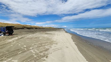 On the way to Foxton Beach – Kiwi Gord