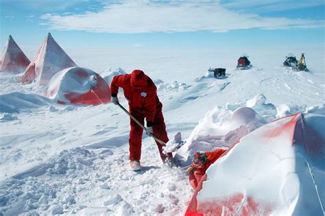 Scientists Spend A White Christmas In Antarctica | The Sietch Blog