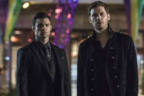 Legacies Will Answer An Important Question About Klaus and Elijah - TV ...