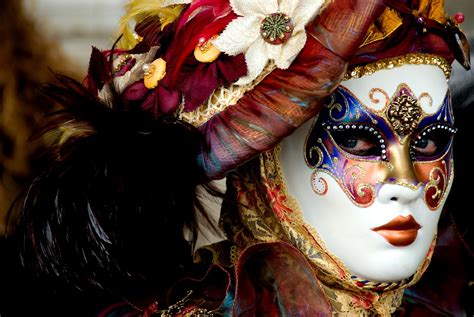 18 Pictures Of The Venice Carnival That Will Make You Wish You Were ...