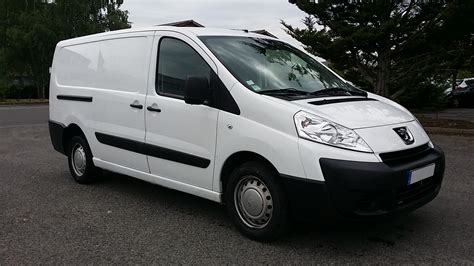 Utilitaire fourgon occasion pas cher - location auto clermont