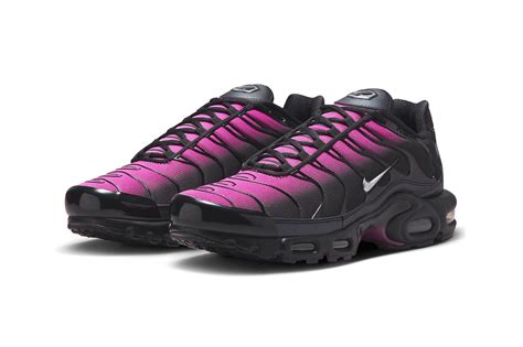 Nike Air Max Plus "Black/Pink" Images, Release | Hypebae