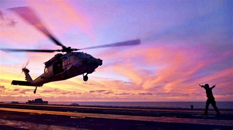 Download Military Sikorsky SH-60 Seahawk 4k Ultra HD Wallpaper