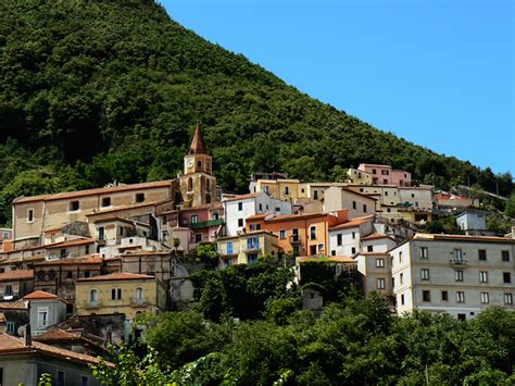 10 Most Amazing Destinations in Southern Italy (with Map & Photos ...