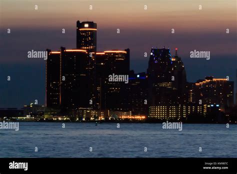 Detroit Skyline at Sunrise Stock Photo - Alamy