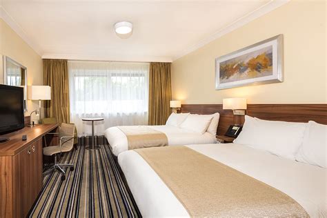 Family Rooms | Rooms | Warrington Hotel