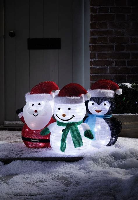 Aldi Ireland's Christmas Decoration Range Includes 7ft Inflatable Arch