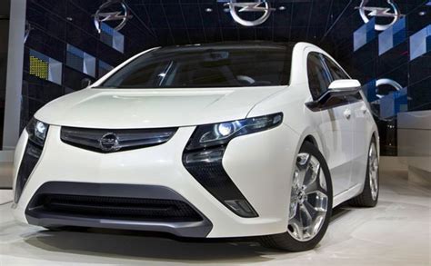 The Top Cars Ever: The Opel Ampera Electric Hybrid