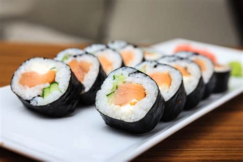 Smoked Salmon Sushi Roll recipe - How to make Smoked Salmon Sushi Roll ...