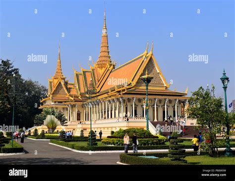 Phnom Penh Royal Palace and Khmer architecture, Cambodia Stock Photo ...