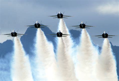 Images Gratuites : aile, ciel, avion, militaire, jet, formation ...