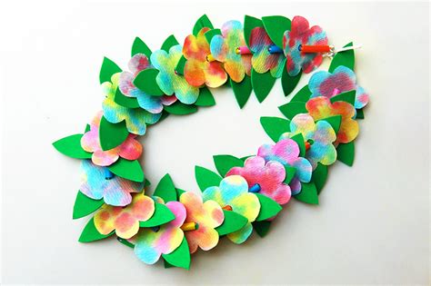 Flower Lei | Kids' Crafts | Fun Craft Ideas | FirstPalette.com