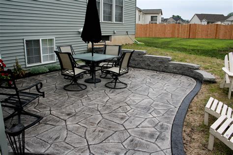 Transform Your Backyard With A Stamped Concrete Patio – DECOOMO