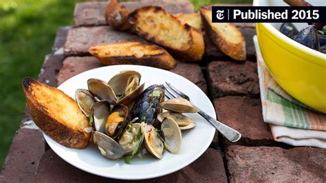 Smoky, Juicy Mussels and Clams Pop on the Grill - The New York Times