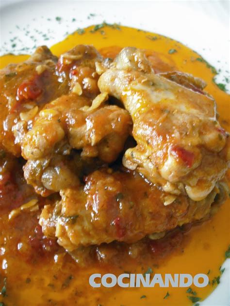 Alitas de pollo en salsa de tomate