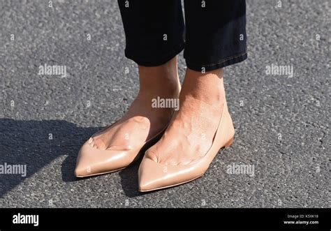 Close-up of first lady Melania Trump's shoes as she walks from Marine ...