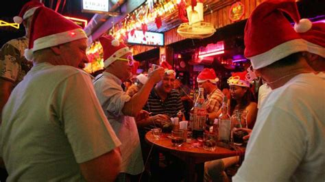 Thailand allows nightclubs, bars to remain open for longer duration