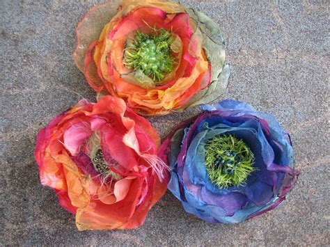 10 DIY Fabric Flower Projects! | HubPages