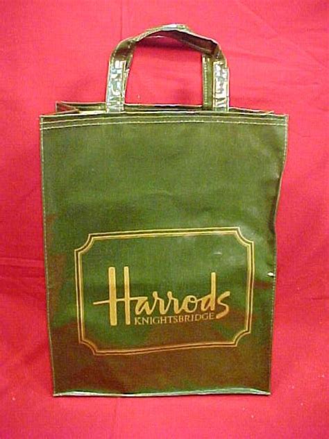 Harrods Shopping Bags In Sydney | IUCN Water