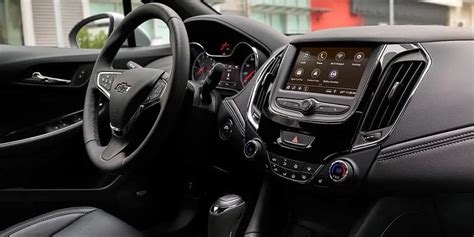 2019 Chevrolet Cruze Interior Features, Space | Chevy Cruze Omaha