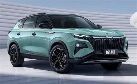 Dongfeng tiene un nuevo SUV: tecnológico, híbrido y elegante