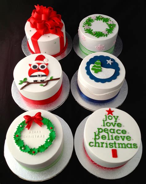 Mini Christmas Cakes - CakeCentral.com