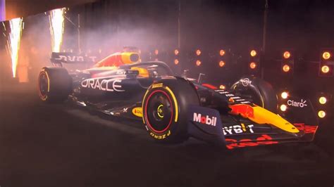 FIRST LOOK: Red Bull reveal 2023 RB19 during spectacular New York ...