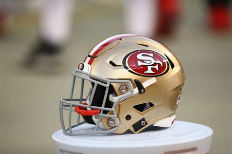 Look: 49ers Reportedly Sign Veteran Quarterback - The Spun