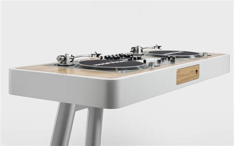 Scomber Mix Ltd | Hoerboard – Pro Audio & DJ Furniture