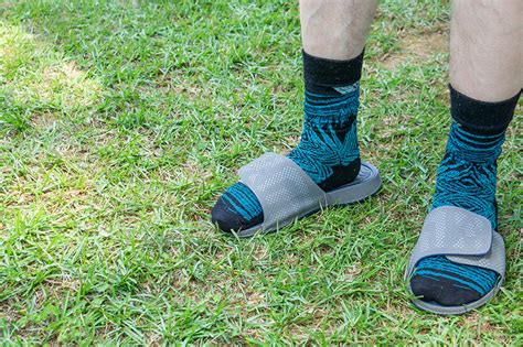 How To Wear Your Slides With Socks In 2022 | Flush the Fashion