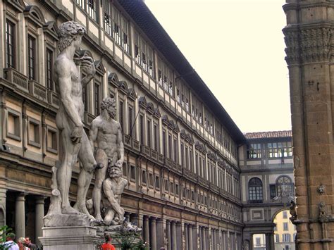 Take a Virtual Tour of The Uffizi Gallery in Florence | Digital meets ...