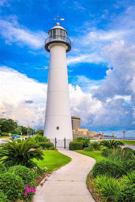 35 of the Most Beautiful Lighthouses in America | Biloxi lighthouse ...