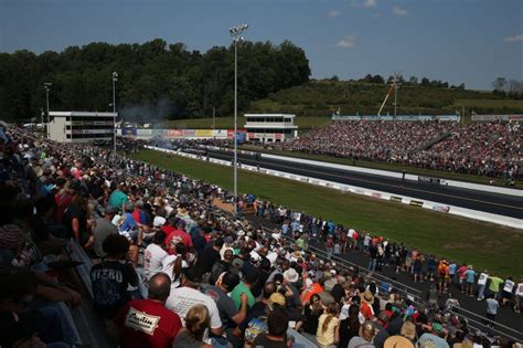 Sellout crowd declared for Saturday qualifying at Maple Grove Raceway ...