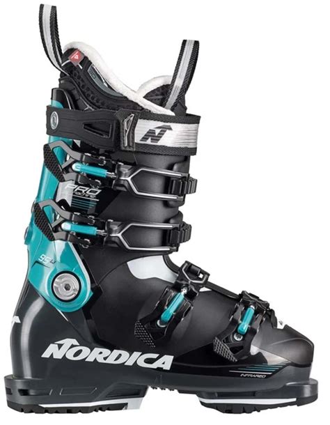 Best Women’s Ski Boots of 2024 | Switchback Travel