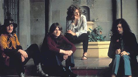 10 Best Led Zeppelin Songs of All Time - Singersroom.com