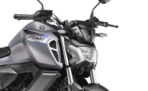 Yamaha Launches 2023 FZS v4 at 1.27 Lac - Gets New Features