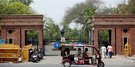 Delhi University Notable Alumni: List, Association, Official Portal ...