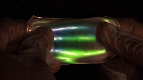 Color-changing liquid-crystal films for advanced optical devices ...