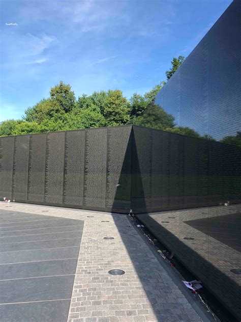 Hawaii Mom Blog: Visit DC: Vietnam Veterans Memorial