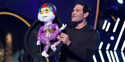 The Masked Singer: Baby Alien Revealed To Be NFL Player Mark Sanchez