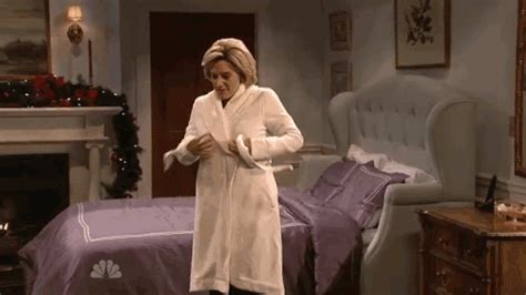 Saturday Night Live GIF - Find & Share on GIPHY | Snl saturday night ...