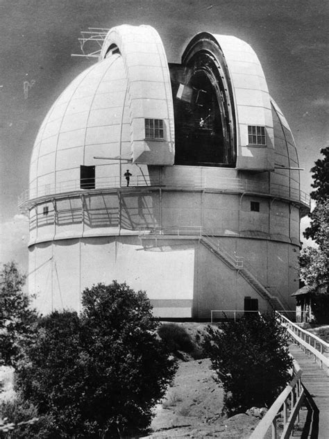 Firefighters Battle To Save LA's Historic Mount Wilson Observatory ...