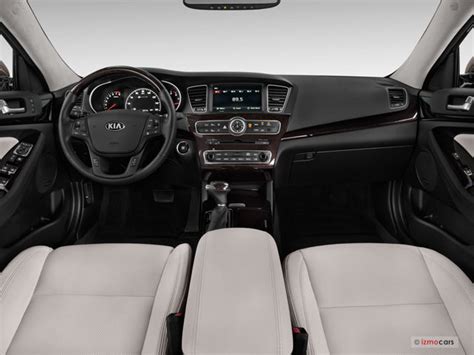 2015 Kia Cadenza Interior | U.S. News & World Report