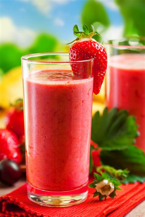 Creamy Strawberry Cashew Smoothie - All Nutribullet Recipes