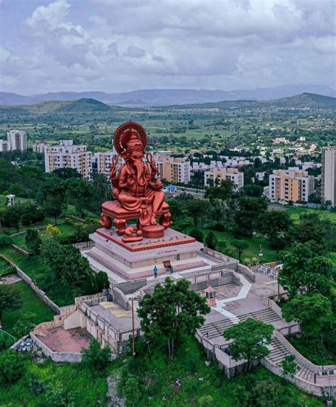 Birla Ganpati Temple (Mumbai - Pune Expy). The mesmerizing huge Ganesh ...