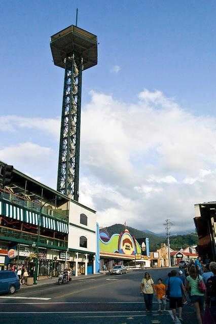 Gatlinburg Space Needle - Alchetron, the free social encyclopedia