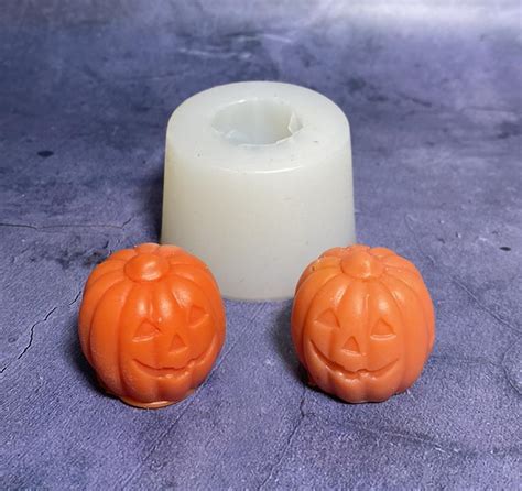 Jack 'o Lantern tart 1 Cavity Silicone Mold 1833