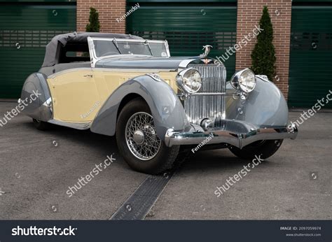 90 Hispano Suiza Aviation Images, Stock Photos & Vectors | Shutterstock