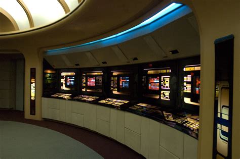 File:Enterprise-D bridge stations.jpg - Wikimedia Commons